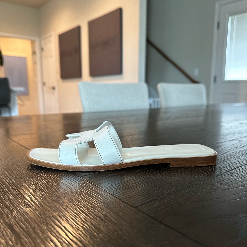 Hermes Oran White Sandals - size 38.5/8.5 US
